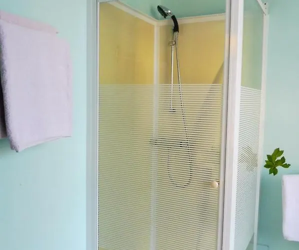 Le Colquin Отель La Haye